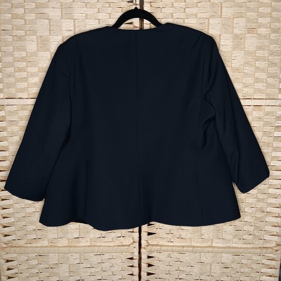 Yaly Couture Dress Jacket Set - Picture 9 of 10